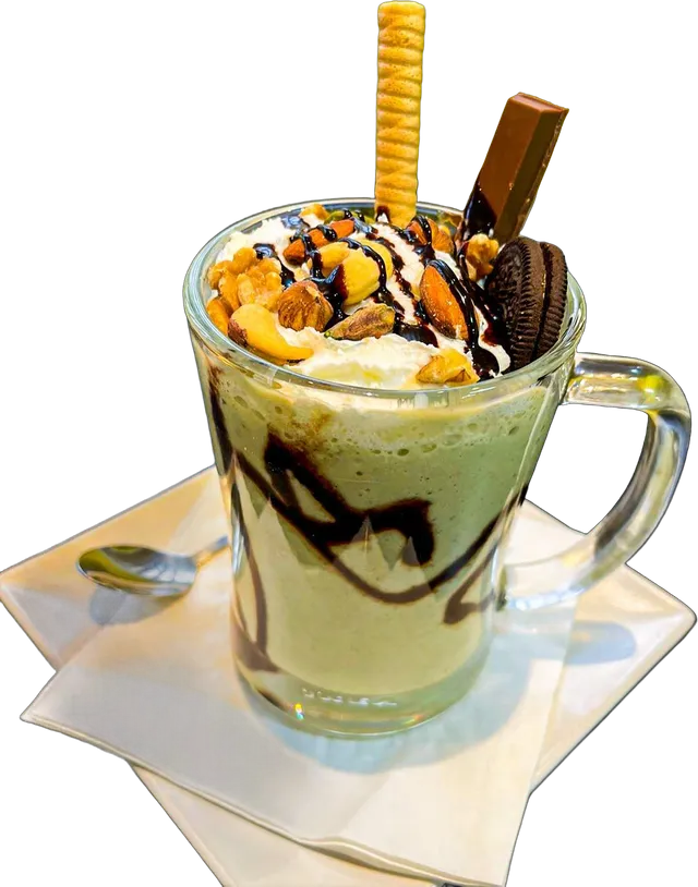 Batido ZaaZaa de aguacate, plátano, frutos secos, nata y chocolate